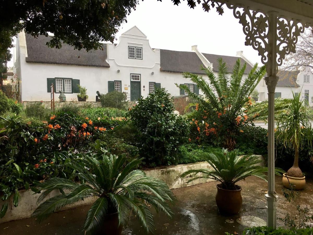Tulbagh Country Guest House - Cape Dutch Quarters Екстер'єр фото