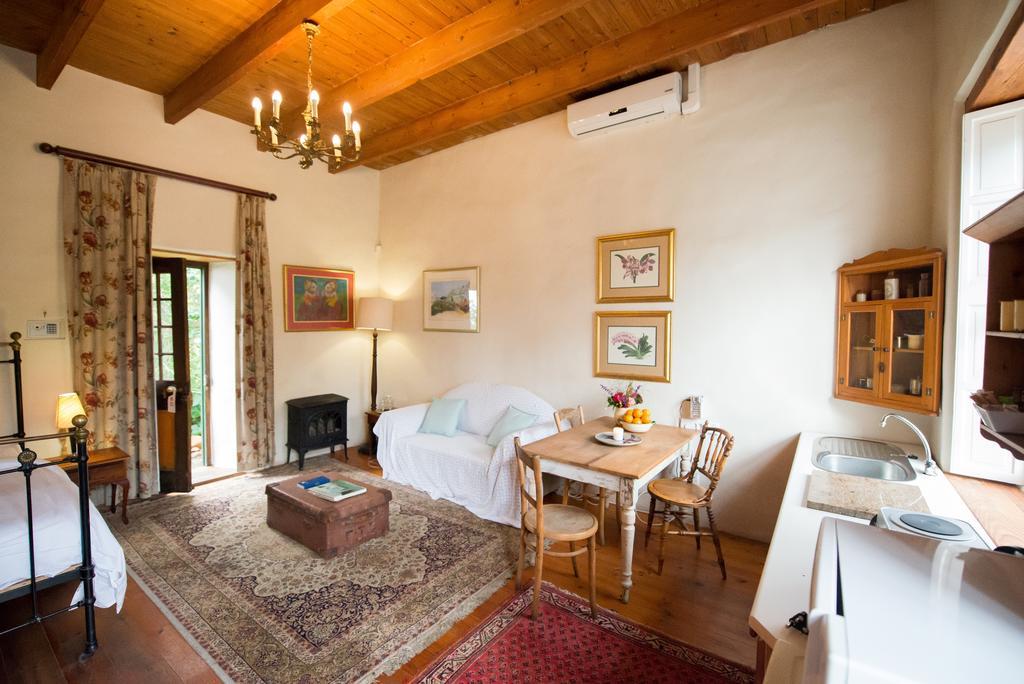 Tulbagh Country Guest House - Cape Dutch Quarters Екстер'єр фото